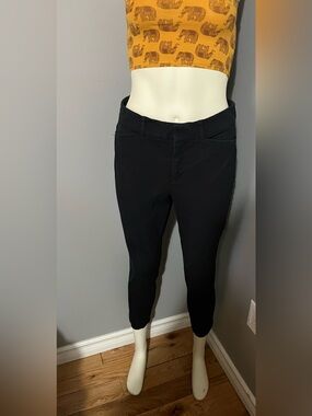 Old Navy Black Pixie Pants